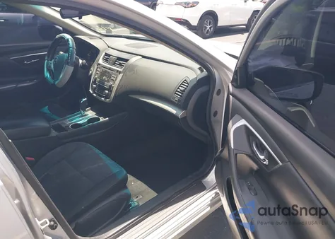 2018 Nissan Altima 2.5 Sv z USA, uszkodzony, nr VIN 1N4AL3AP8JC106078